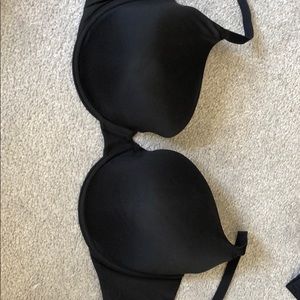 Black underwire bra size 38DD